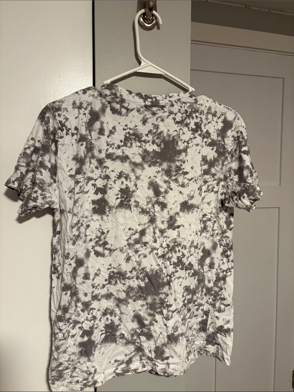 Gray Tie-Dye Short Sleeve Crewneck T-Shirt with Sunglasses Emoji Patch - Picture 3 of 3